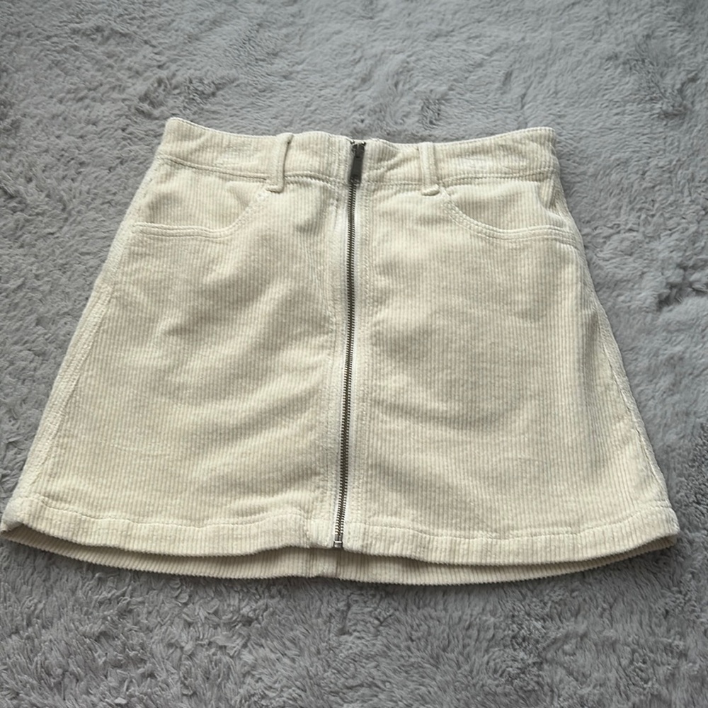 AE skirt